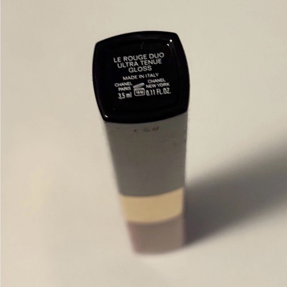 NEW Chanel Le Rouge Duo Ultra Tenue - Ultrawear Liquid Lip Color 47 Daring Red - Picture 4 of 8